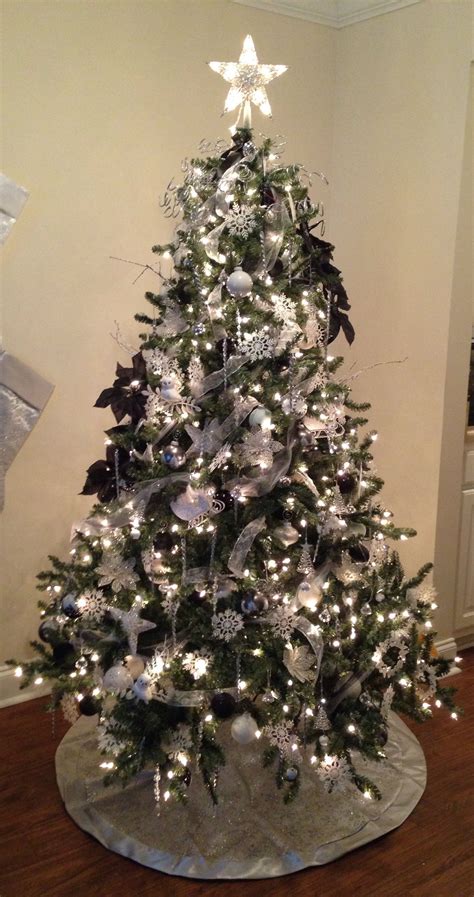 Beautifully decorated christmas trees from raz. White, silver and black christmas tree. Blue spruce ...
