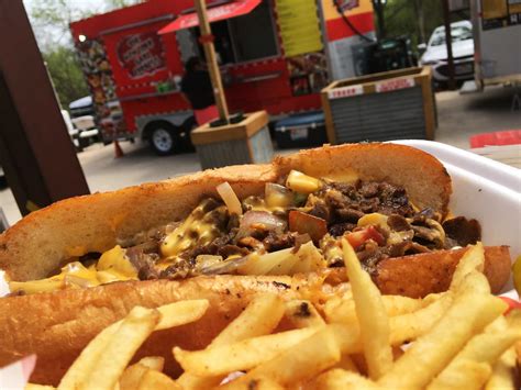 One of San Antonio’s best Philly cheesesteaks is at The New York Grill