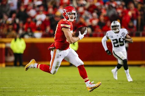 Check out live nfl odds and nfl lines for the best online sportsbooks at sportsbook review. Raiders vs Chiefs Week 5 | 2020 NFL Sports Betting Odds ...