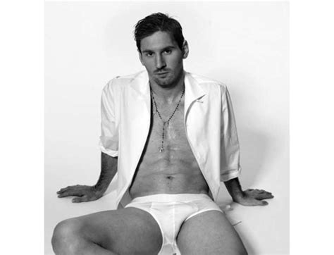 Leo Messi Se Desnuda Para Dolce And Gabbana