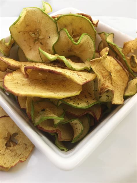 Snackable Apple Chips Apple Chips Dehydrator Recipes Food Recipes