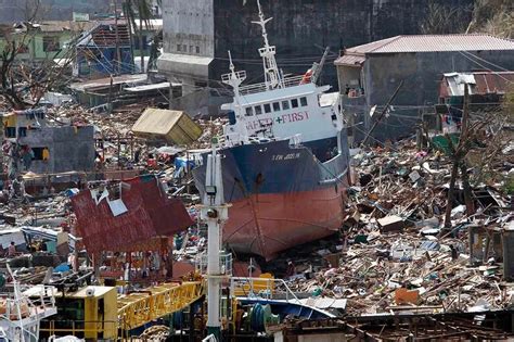 Typhoon Haiyan Brits Tell Of Typhoon Terror In Devastated Philippines