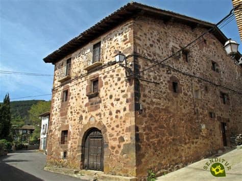 Se encuentra en el límite del casco. Qué visitar en El Rasillo de Cameros, La Rioja | Senditur ...