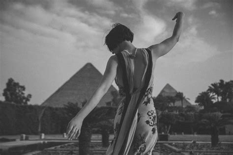 Lost In Time Egyptian Photographer Captures Egypts S Fashion
