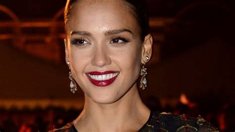 Jessica Albas The Honest Company Hit With Lawsuits Worth 5 Million