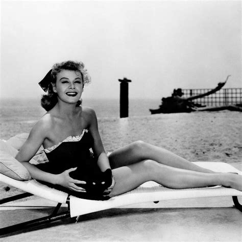 The 50 Most Fabulous And Famous Cat Ladies Of All Time Vera Ellen