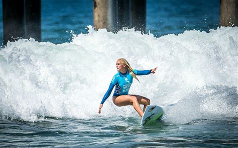Surfer On Malibu Beach Surfer Water Surfboard Blonde Hd Wallpaper Pxfuel