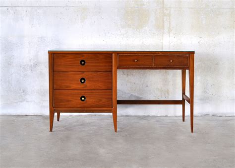 Mid century red desk lamp! SELECT MODERN: Mid Century Modern Desk / Vanity Table