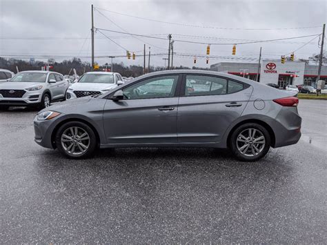 Pre Owned 2018 Hyundai Elantra Sel Fwd 4dr Car