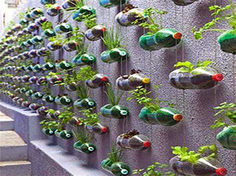 15 Diy Decorating Ideas With Recycled Plastic Bottle
