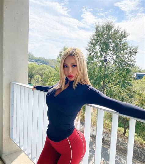 Jessi S Perfectly Shaped Body Catches People S Attention Kpopstarz