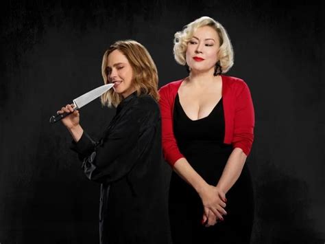 Fiona Dourif And Jennifer Tilly Chucky In 2022 Chucky Horror Movie Chucky Jennifer