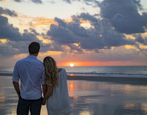 9 Insider Tips On How To Do A Golf Trip On Couples Beach Photography