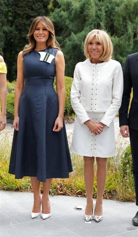 Femme du roi de france @emmauelmacron. Brigitte Macron : portrait,visage,sourire,1995,jeune,micro ...