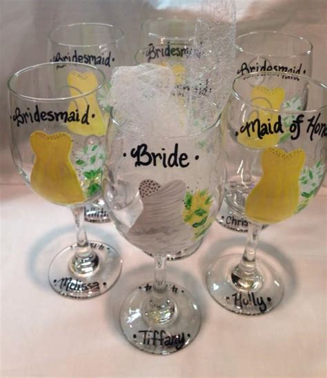 Wedding Glasses Bridal Party Handpainted Wine Glasses Personalized Bridesmaides Maid Of