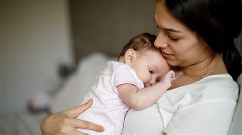 Can Breastfeeding Struggles Lead To Postpartum Depression