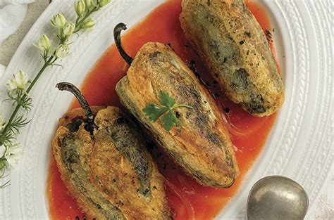 ¿cómo Hacer Chiles Rellenos Receta La Ruta De La Garnacha