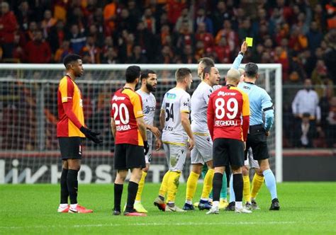 İşte dev derbi mücadelesindeki tartışmalı ofsayt kararı Galatasaray derbi öncesi güldü