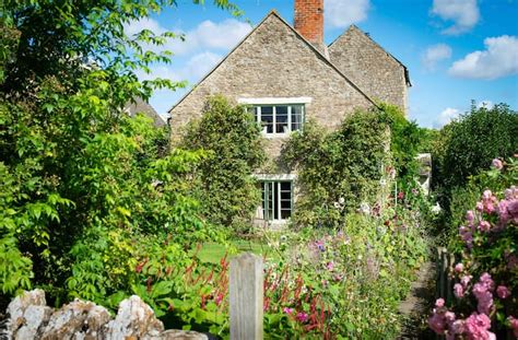 Charming 18th Century Cottage Cottages For Rent In Faringdon Oxon
