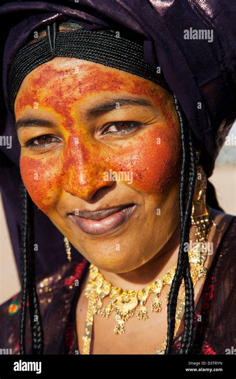 Wodaabe Nomad Woman In Niger Stock Photo Alamy