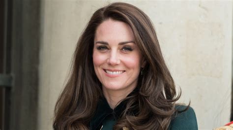 Royal Expert Explains How Kate Middleton Sets Herself Apart From