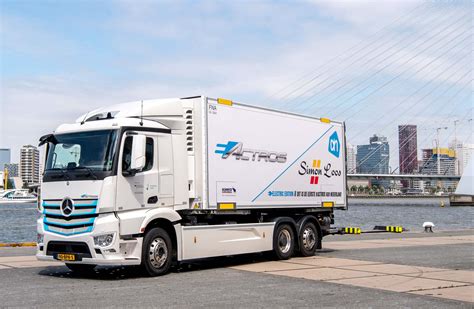 The Electric Heavy Truck Mercedes Benz Eactros Is Now Operating