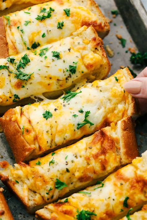 Easy Cheesy Garlic Bread Yummy Recipe