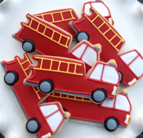 Firetruck Sugar Cookies 3400 Via Etsy Sugar Cookies Fun Cookies