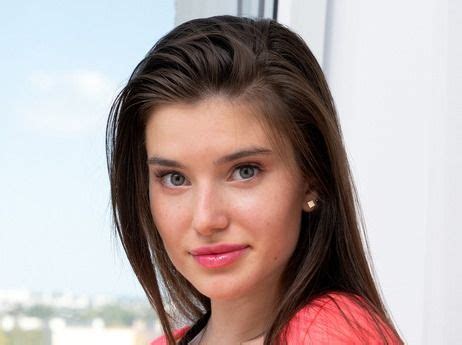 Stefany Kyler Biography Wiki Age Height Career Photos More