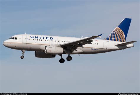 N890ua United Airlines Airbus A319 132 Photo By Thom Luttenberg Id
