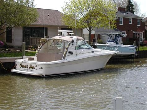1995 33 Sea Ray 330 Express Cruiser For Sale In Harrison Township