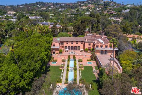 Beverly Hills Homes Are Luxurious Beautiful And Expensive