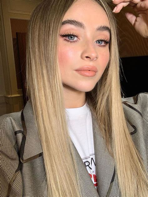 Top 120 Sabrina Carpenter Hairstyles Best Poppy