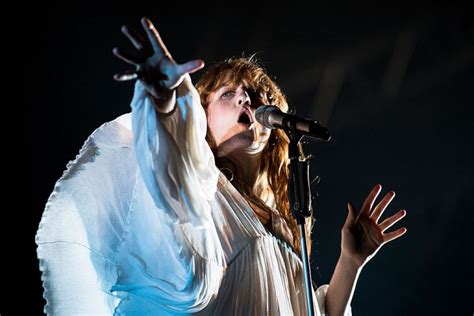 Florence The Machine Estrena Nueva Canción Big God — Radio