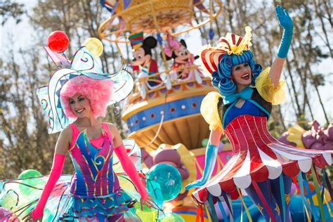 ‘disney Festival Of Fantasy Parade’ Debuts March 9 At Magic Kingdom Park Disney Parks Blog