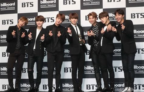 Le Groupe De K Pop Bts Annonce Une Longue Pause