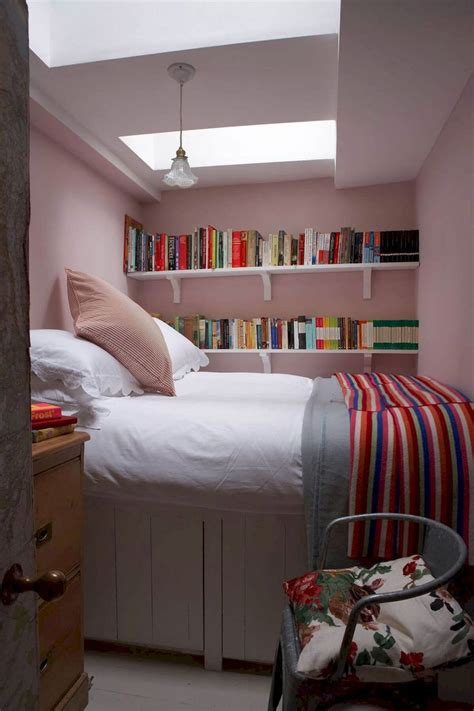 Creative Cool Small Bedroom Decorating Ideas Homevialand Com