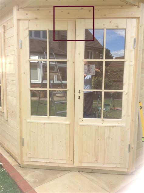 Fitting Log Cabin Doors Installation Tips Tuin Tuindeco Blog