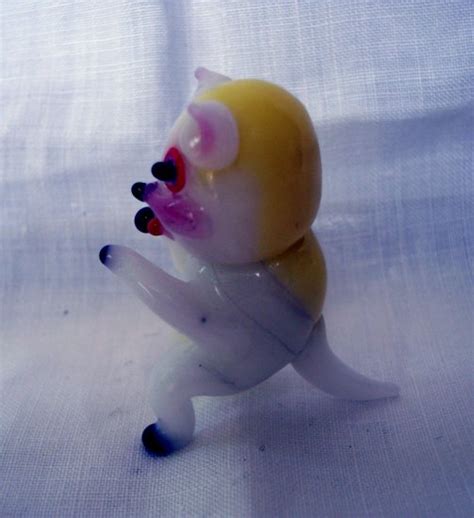 Blown Glass Feisty Cat Figurine Tiny White Perfect Vintage Cm1355