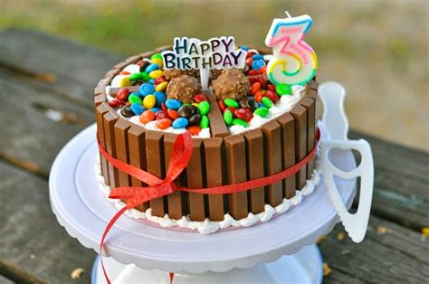 Gambar kek hari jadi yang berkonsepkan pubg, salah satu game smartphone paling popular di dunia. Koleksi Kek Birthday Akiff - Blog Abah Careno