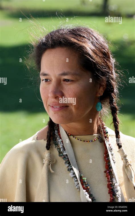 A Native American Lakota Sioux Indian Woman In Leather Stock Photo Alamy