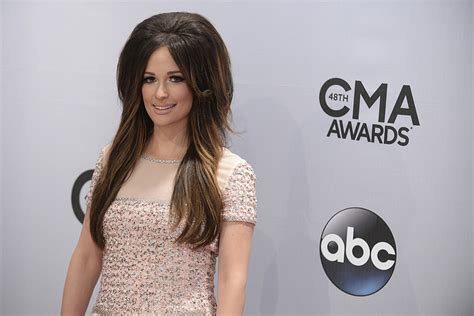 13 hottest female country singers