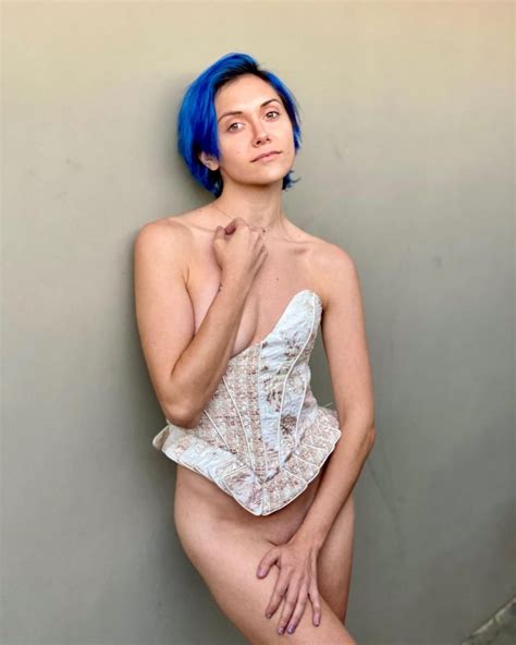 Alyson Stoner Pussy Flash Of The Day