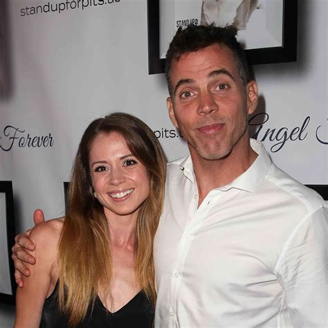 Steve O Is Engaged To Girlfriend Lux Wright And The Proposal Was