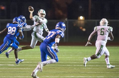 Photos Arch Manning Newman Roll Past East Jefferson As High School