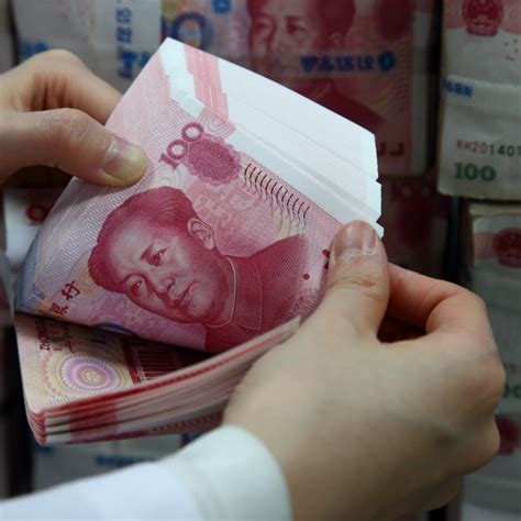 Offshore Chinese Yuan Gains For First Time In Almost A Week South