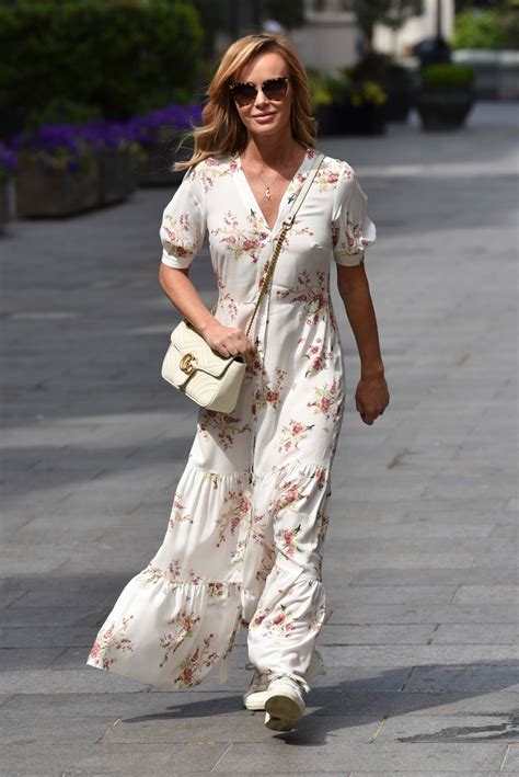 And amanda holden had a spring in her step as she left work at global studios in london after presenting her heart fm radio show on thursday. Amanda Holden in a Cream Floral Summer Dress and Comfy Shoes 05/18/2020 • CelebMafia