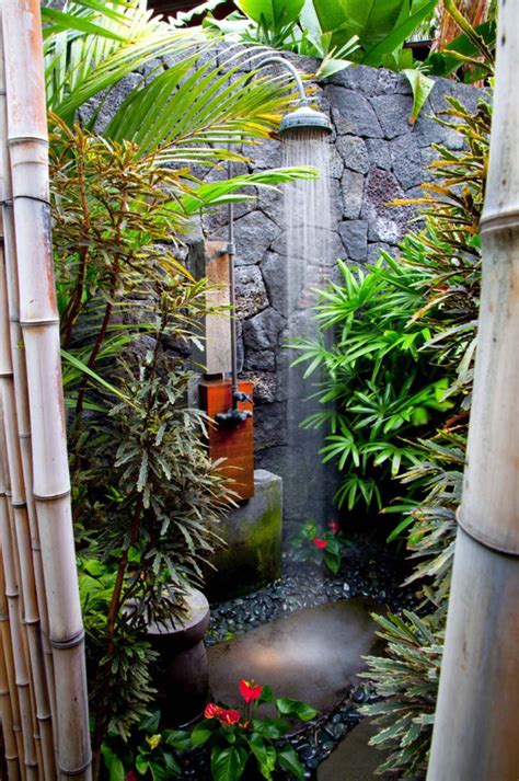 45 Stunning Outdoor Showers That Will Leave You Invigorated Outdoor Bathroom Design Outdoor