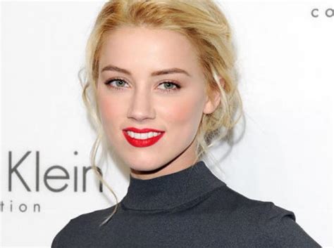Amber Heard Comes Out As A Lesbian Shows Off Girlfriend Of Two Years Ny Daily News
