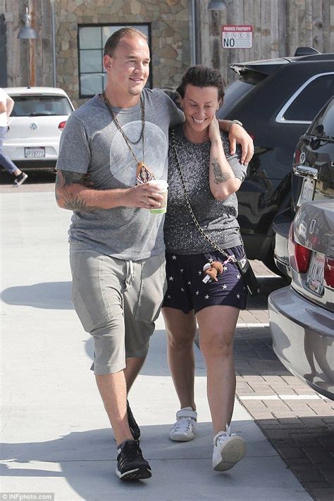 You Oughta Glow Alanis Morissettes Look Of Love To Husband Souleye Alanis Morissette